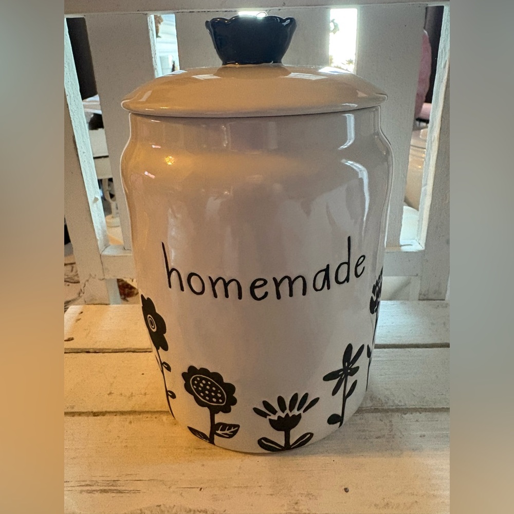 Rae Dunn Black and White HOMEMADE Canister